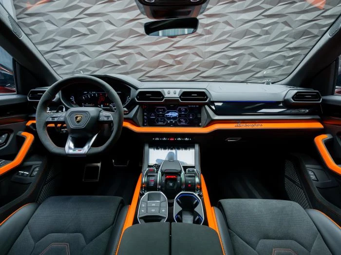 Lamborghini Urus SE Arancio Apodis B&O Panorama, снимка 5 - Автомобили и джипове - 56202101