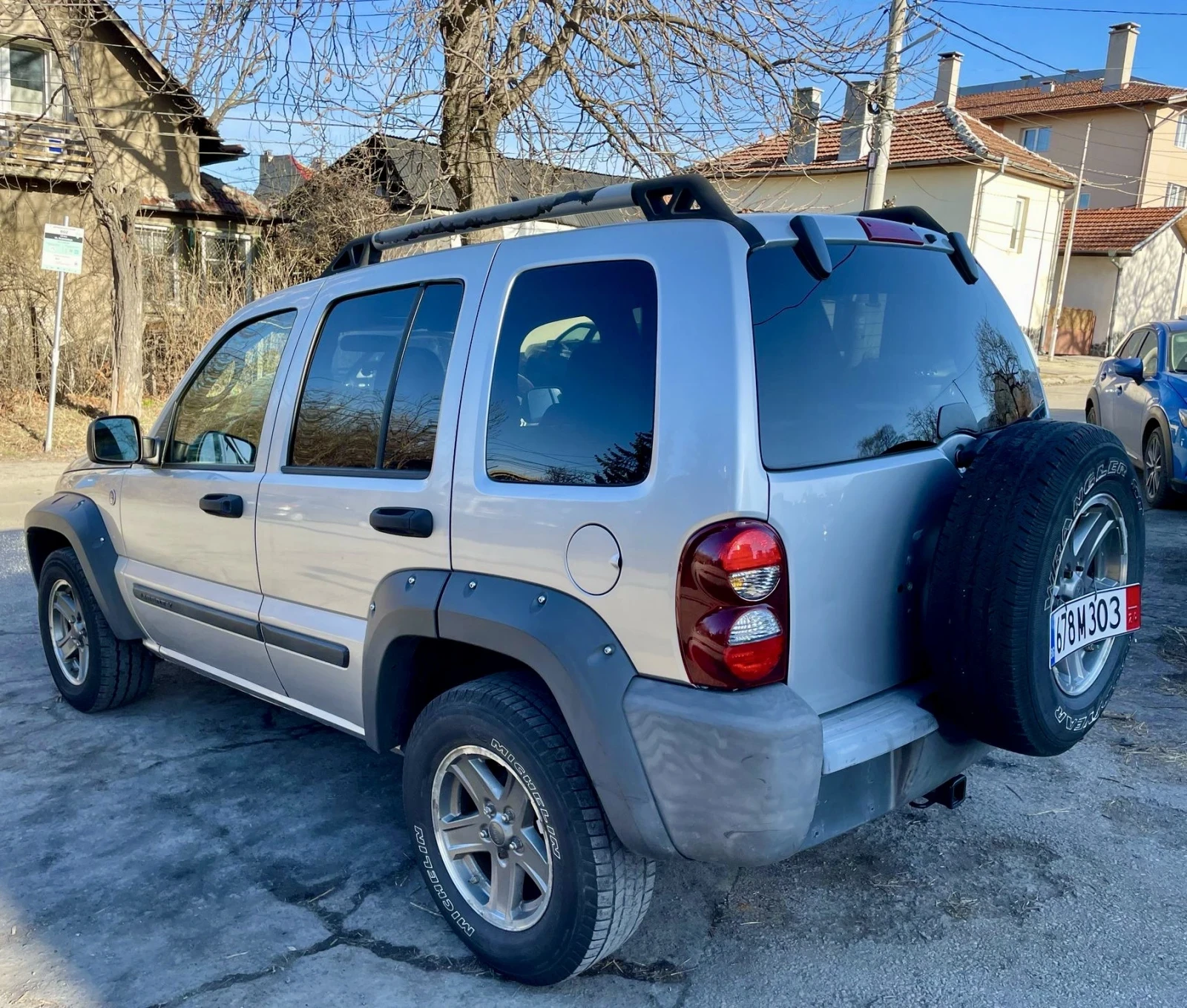 Jeep Cherokee 3.7 - изображение 5