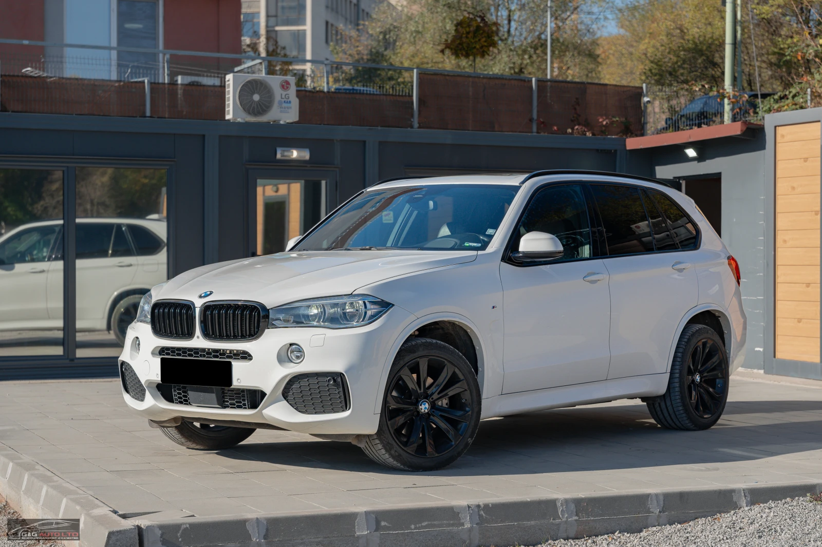 BMW X5 40d/313HP/xDRIVE/M-PACK/HEAD-UP/PANORAMA/ | Mobile.bg   1