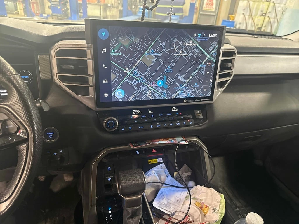 Toyota Tundra * Limited Hybrid * CARFAX * БЕЗ ПЪРВОНАЧАЛНА ВНОСК - изображение 9