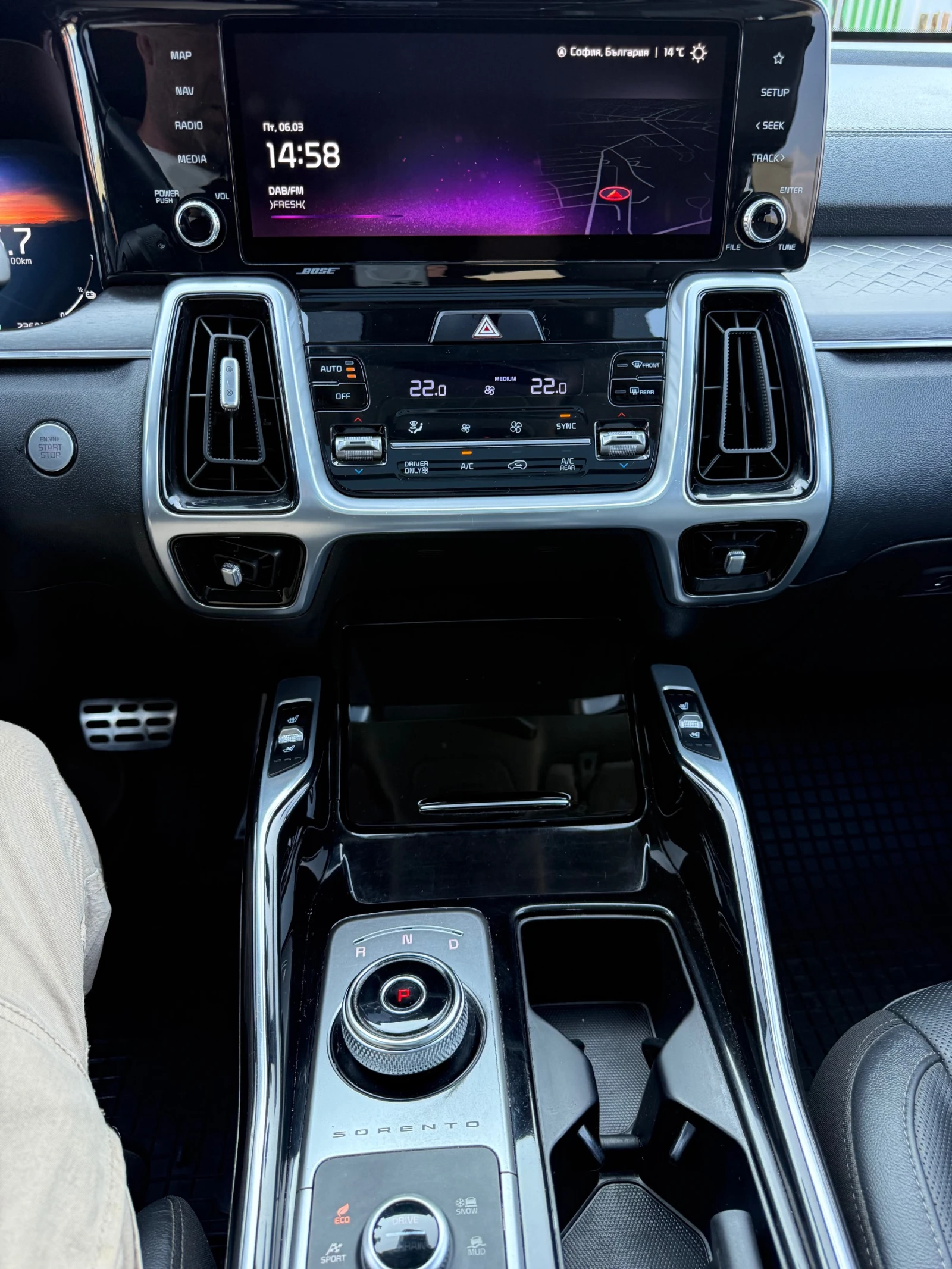 Kia Sorento, снимка 15 - Автомобили и джипове - 53742237