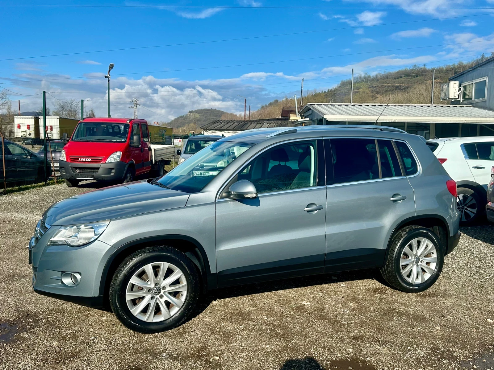 VW Tiguan 2.0TDI-4x4-140к.с-КЛИМАТРОНИК-МУЛТИ, снимка 2 - Автомобили и джипове - 54142715