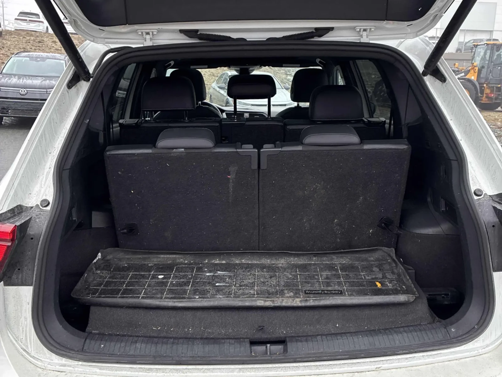 VW Tiguan AWD R-LINE* ПОДГРЕВ* ПАНО* М.ТОЧКА* КАМЕРА* CARPLA, снимка 11 - Автомобили и джипове - 54623907