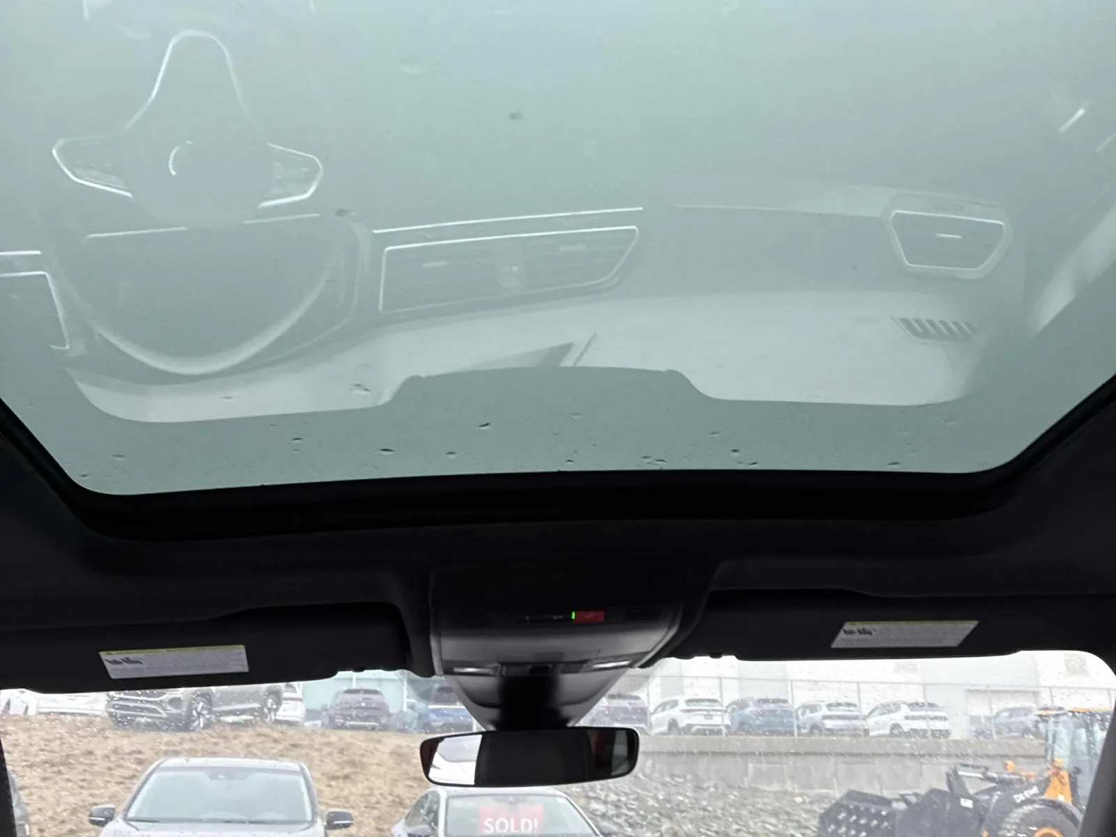 VW Tiguan AWD R-LINE* ПОДГРЕВ* ПАНО* М.ТОЧКА* КАМЕРА* CARPLA, снимка 13 - Автомобили и джипове - 54623907