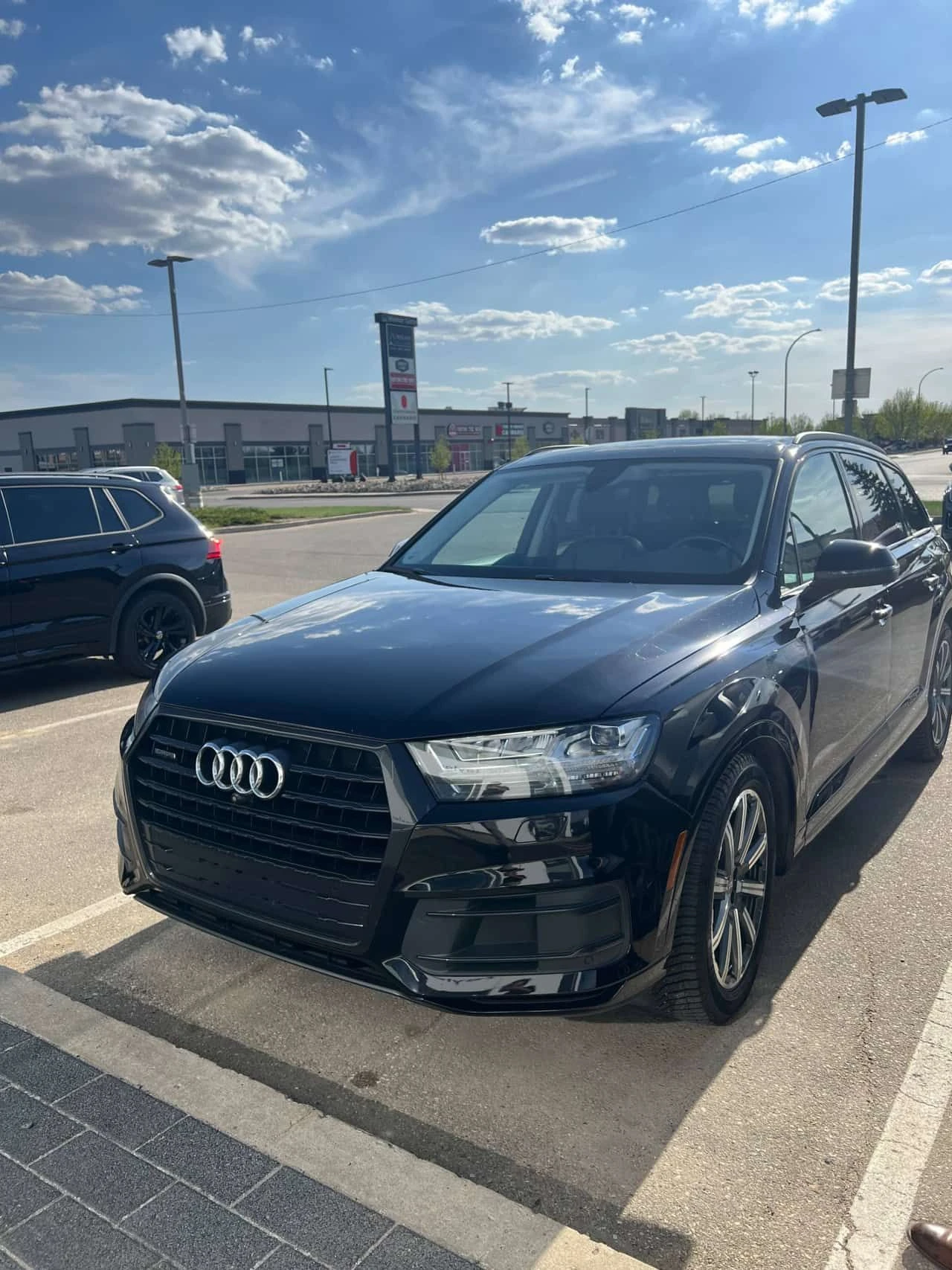 Audi Q7 MATRIX* 360* ГЛАВНО ПРЕДСТАВИТЕЛСТВО НА VOLKSWAGEN