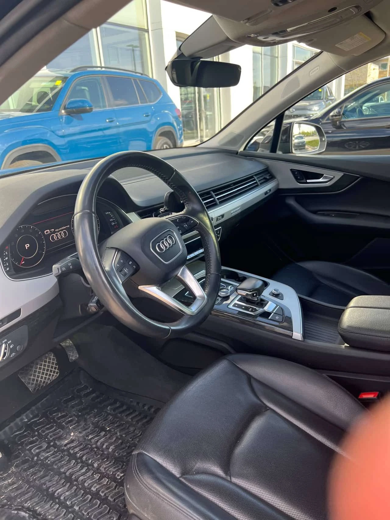Audi Q7 MATRIX* 360* ГЛАВНО ПРЕДСТАВИТЕЛСТВО НА VOLKSWAGEN, снимка 7 - Автомобили и джипове - 54714475