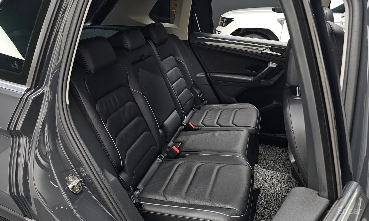 VW Tiguan * КРАЙНА ЦЕНА ДО БЪЛГАРИЯ * АВТОКРЕДИТ, снимка 17 - Автомобили и джипове - 55538686