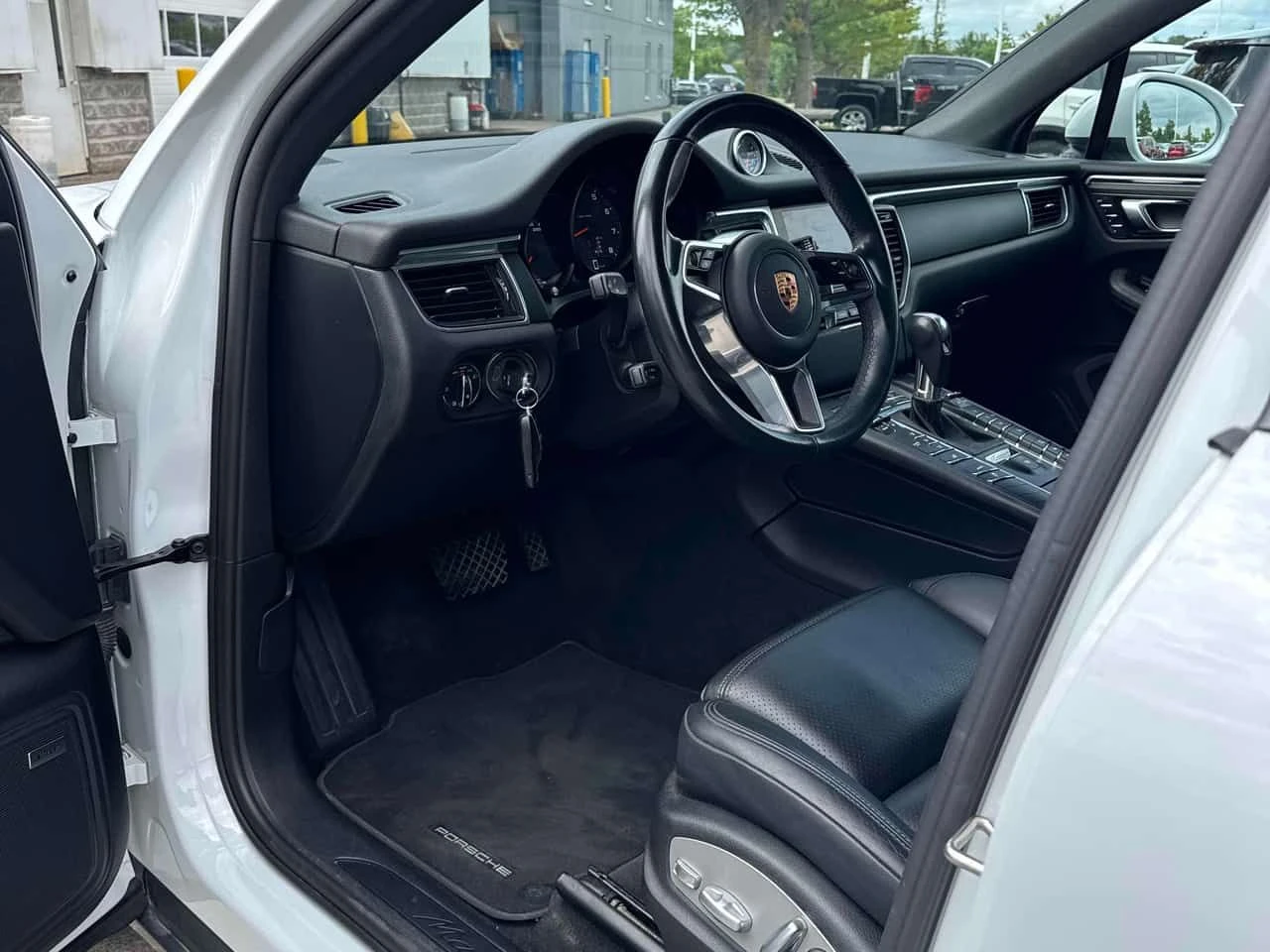 Porsche Macan BOSE* KEYLESS* АВТОКРЕДИТ* , снимка 16 - Автомобили и джипове - 55581015