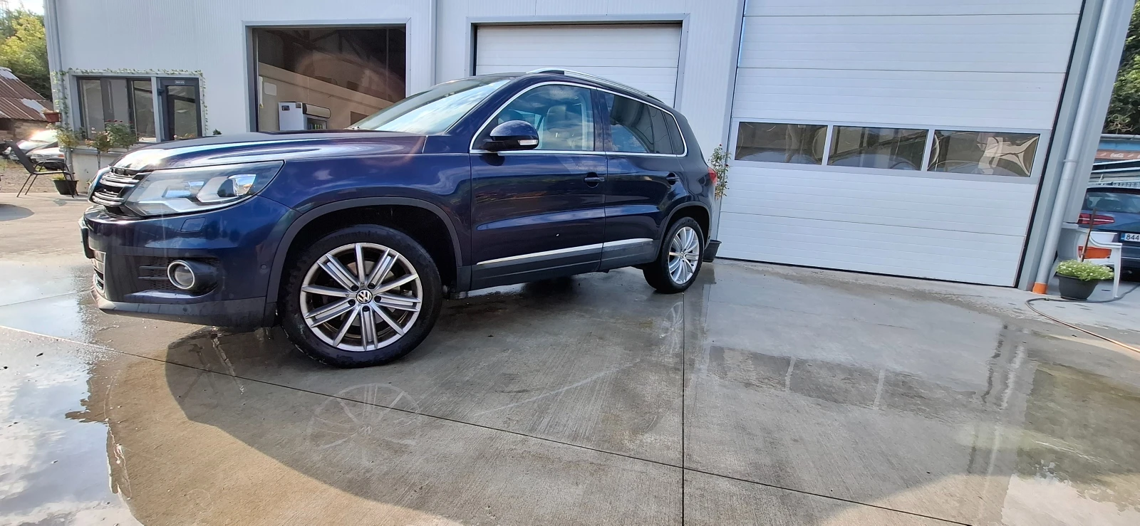 VW Tiguan 2.0 TDI 4X4, снимка 3 - Автомобили и джипове - 55828674
