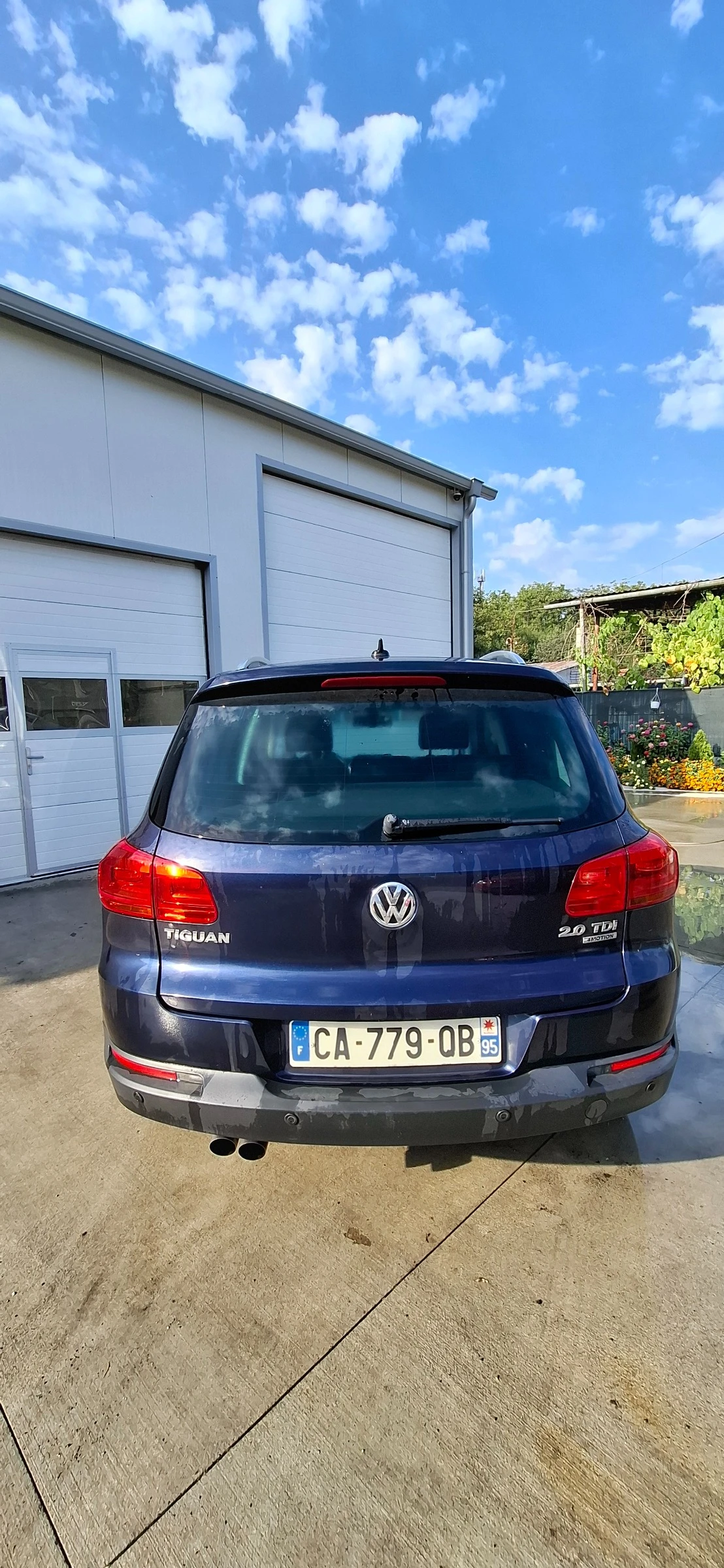 VW Tiguan 2.0 TDI 4X4, снимка 5 - Автомобили и джипове - 55828674