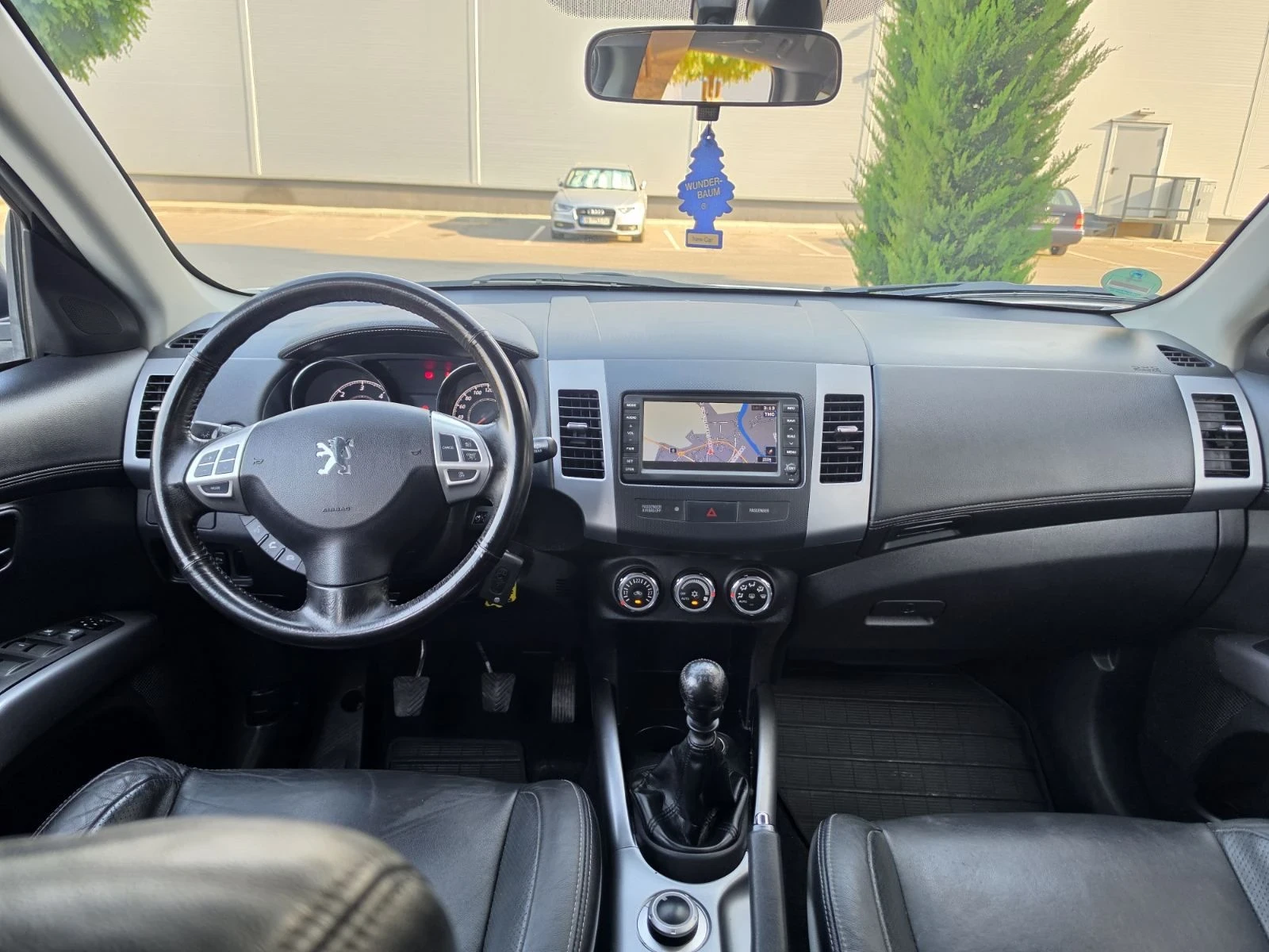 Peugeot 4007 4x4 , 7 места, ФЕЙСЛИФТ , снимка 10 - Автомобили и джипове - 56140749