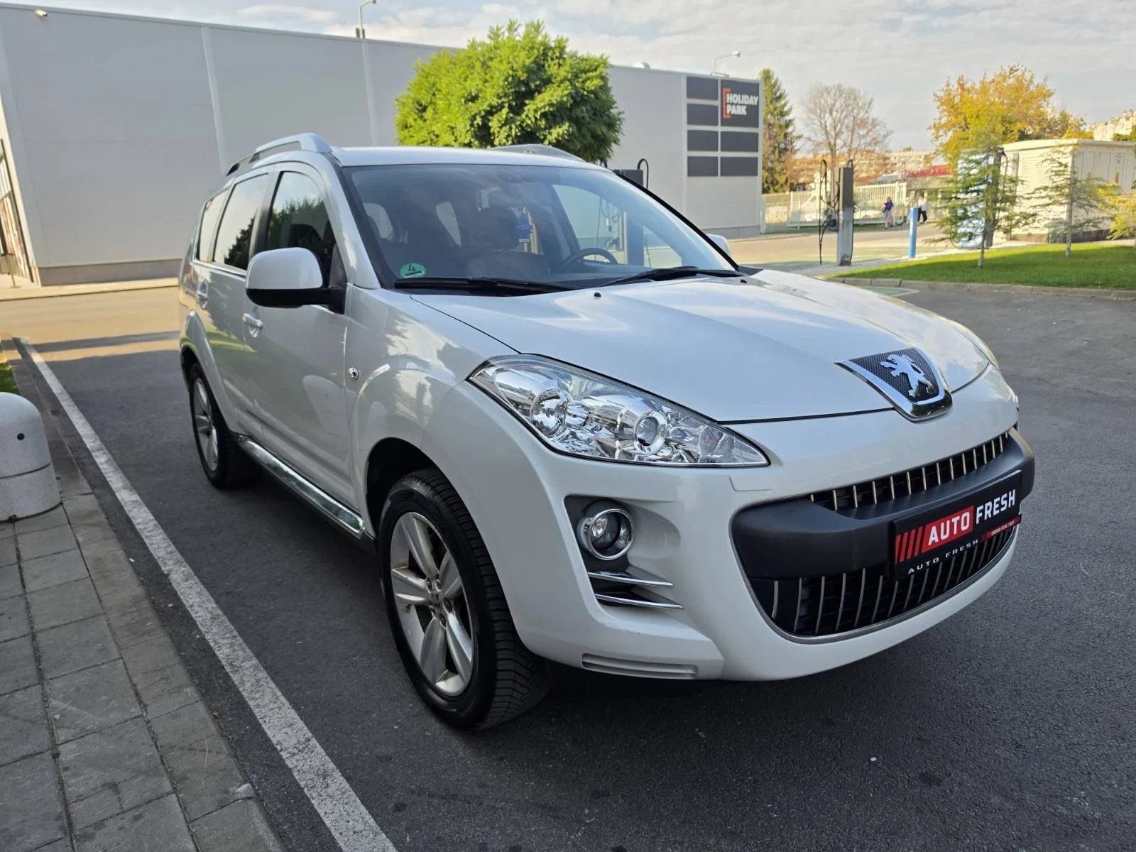 Peugeot 4007 4x4 , 7 места, ФЕЙСЛИФТ , снимка 3 - Автомобили и джипове - 56140749