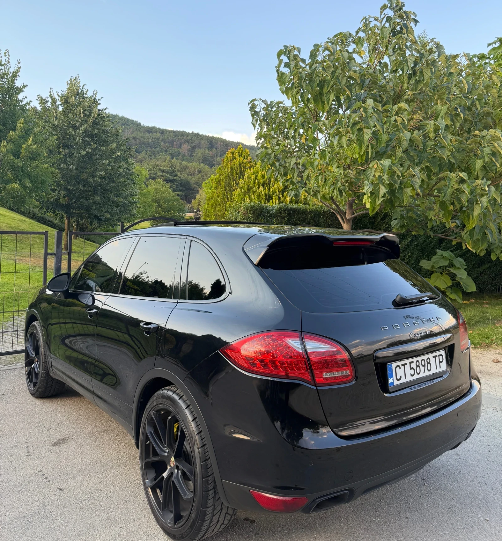 Porsche Cayenne 3.0d/Обслужен , снимка 4 - Автомобили и джипове - 56514832