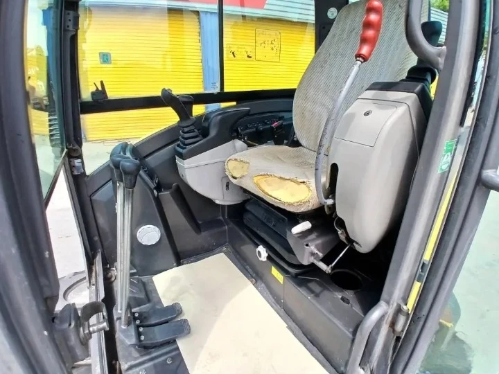 Багер Volvo ECR 48C - изображение 2