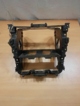 основа централна конзола Фолксваген Голф 5 06г.