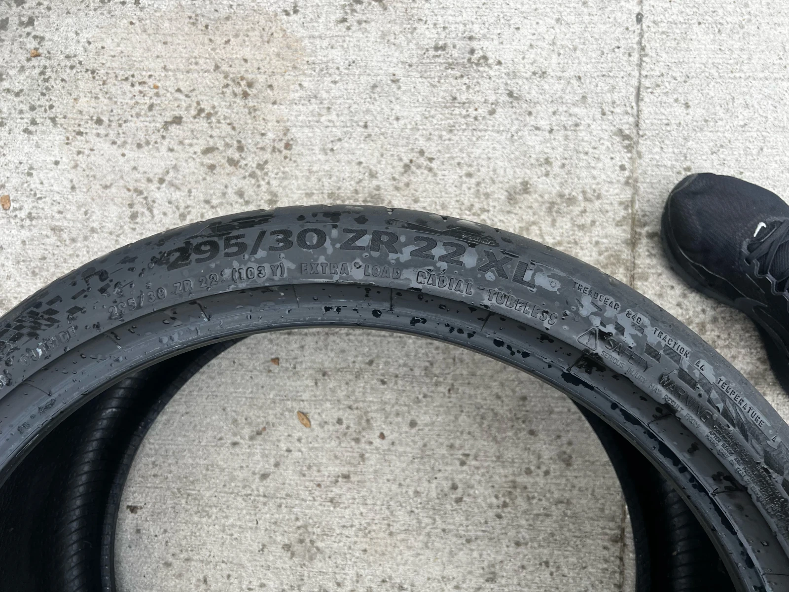 Гуми Летни 335/25R22, снимка 9 - Гуми и джанти - 53997951