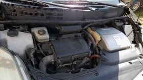 Toyota Prius 1.5, снимка 12