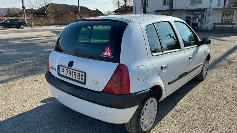 Renault Clio, снимка 4 - Автомобили и джипове - 47148818