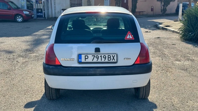 Renault Clio, снимка 5 - Автомобили и джипове - 47148818