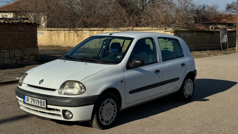 Renault Clio, снимка 1 - Автомобили и джипове - 47148818