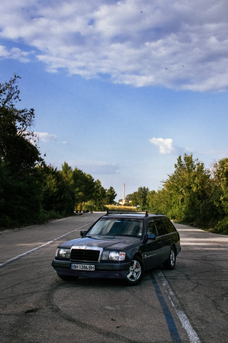 Mercedes-Benz 124 2.0i, снимка 8 - Автомобили и джипове - 47540762