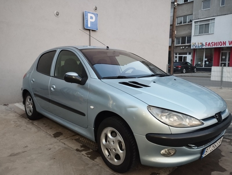 Peugeot 206 1.4 бензин/газ, снимка 8 - Автомобили и джипове - 46636604