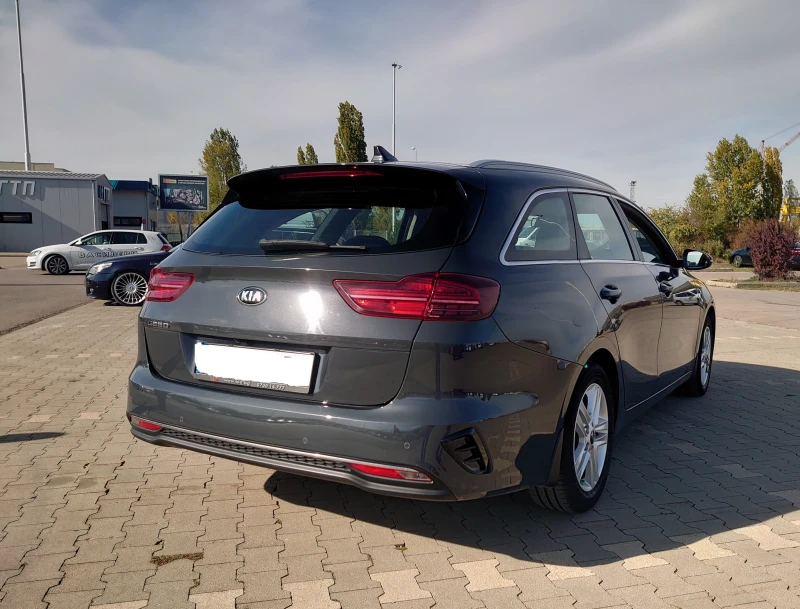 Kia Ceed 1.4 LX T-GDI, снимка 6 - Автомобили и джипове - 47985393