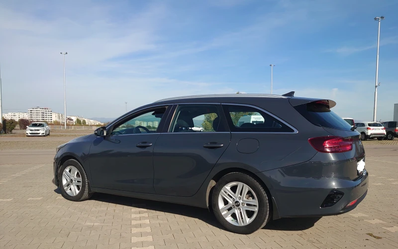 Kia Ceed 1.4 LX T-GDI, снимка 3 - Автомобили и джипове - 47985393