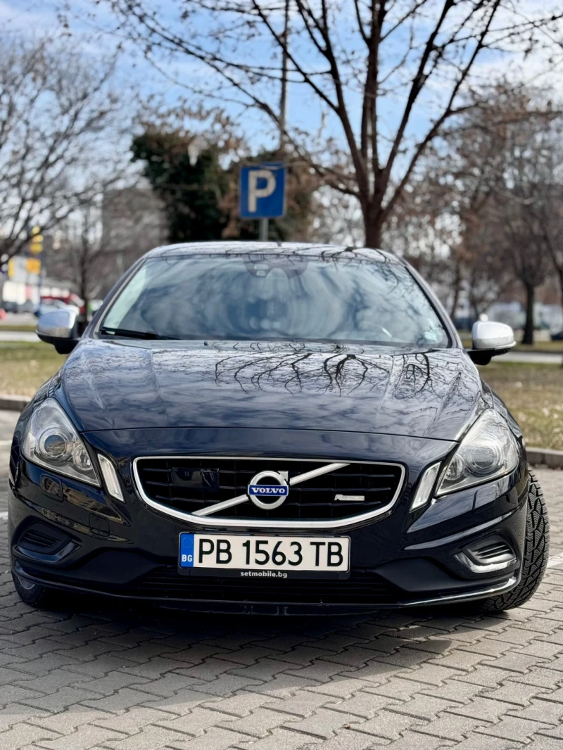 Volvo V60 2.4 D5 R-design , снимка 3 - Автомобили и джипове - 49220058