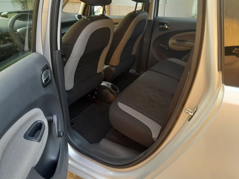 Citroen C3 Picasso 1.4 Газова Уредба, снимка 14 - Автомобили и джипове - 50634071