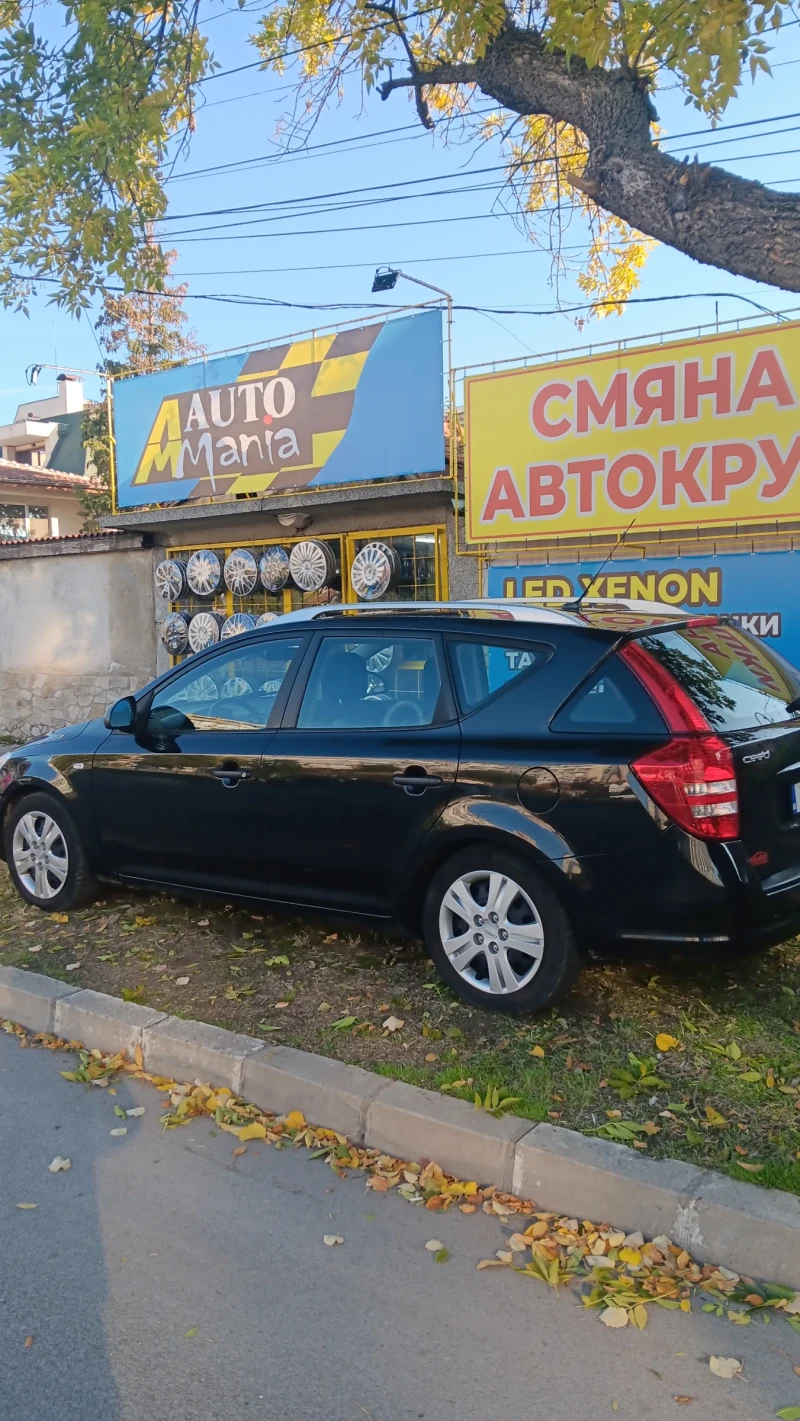 Kia Ceed, снимка 13 - Автомобили и джипове - 52060135