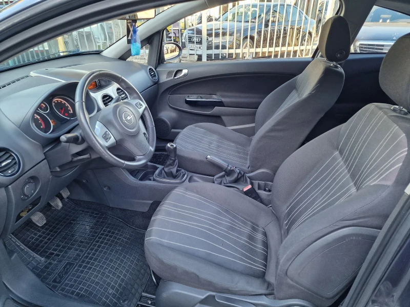 Opel Corsa 1.2i, снимка 8 - Автомобили и джипове - 52331505