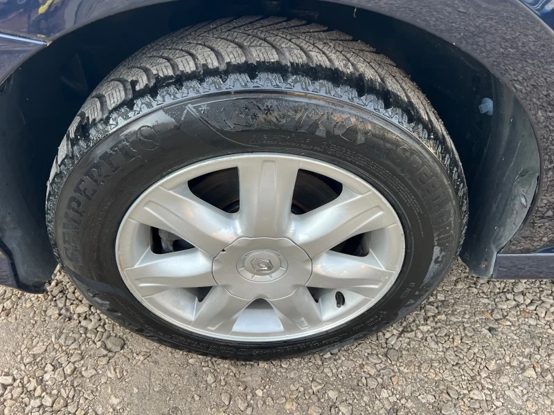 Renault Laguna 2.0dCi* ШВЕЙЦАРИЯ* , снимка 9 - Автомобили и джипове - 52839674