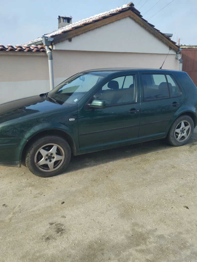 VW Golf, снимка 2 - Автомобили и джипове - 53192267