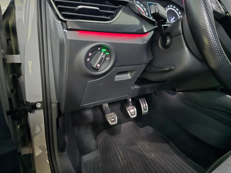 Skoda Scala 1.6 SPORTLINE NARDO GREY , снимка 11 - Автомобили и джипове - 53246549