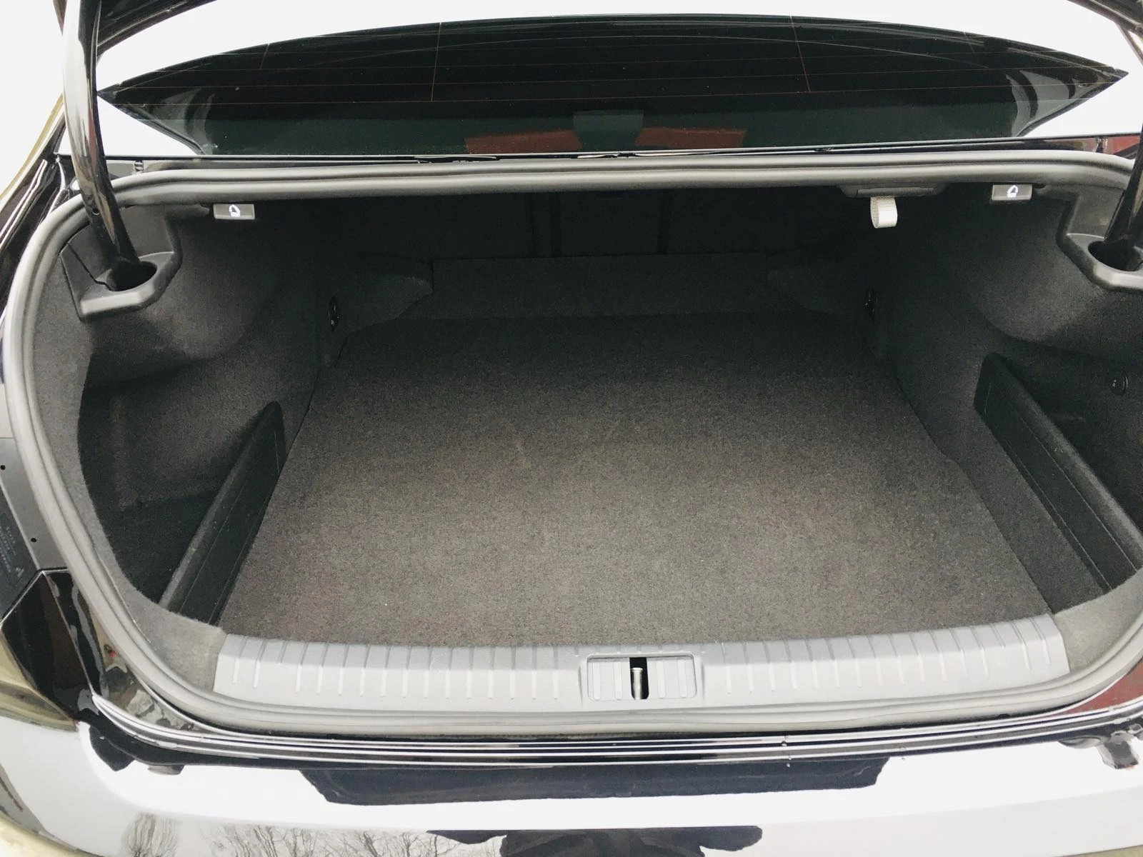 VW Passat 1.6TDi | Mobile.bg   12