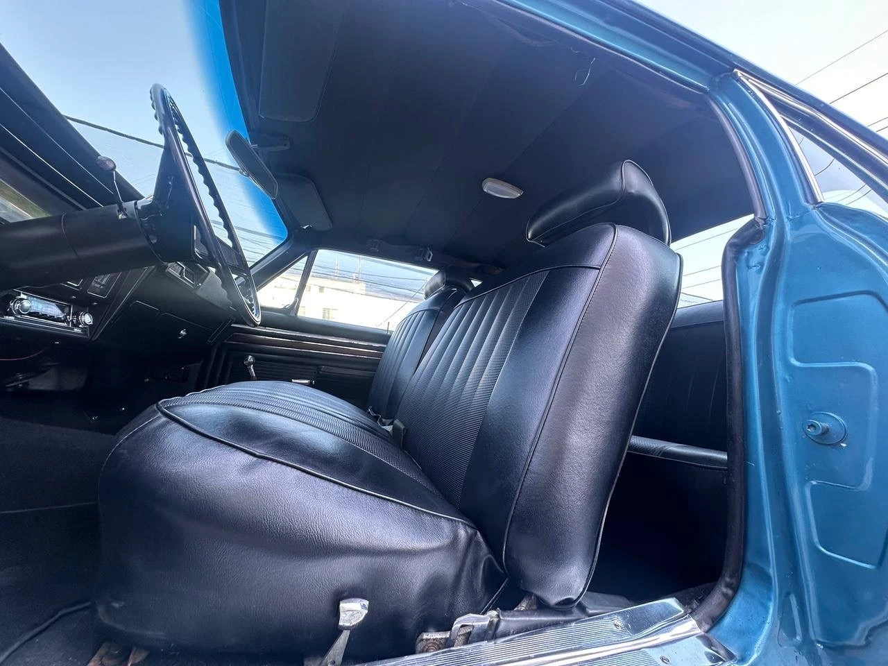 Chevrolet Nova II 307ci V8 5000cc РЕСТАВРИРАН в Швейцария  | Mobile.bg — изображение 16