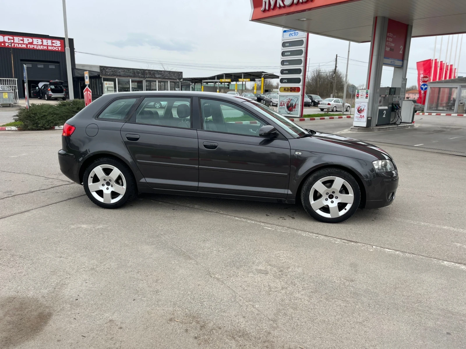 Audi A3 2.0D sportback подарък регистрация - изображение 5