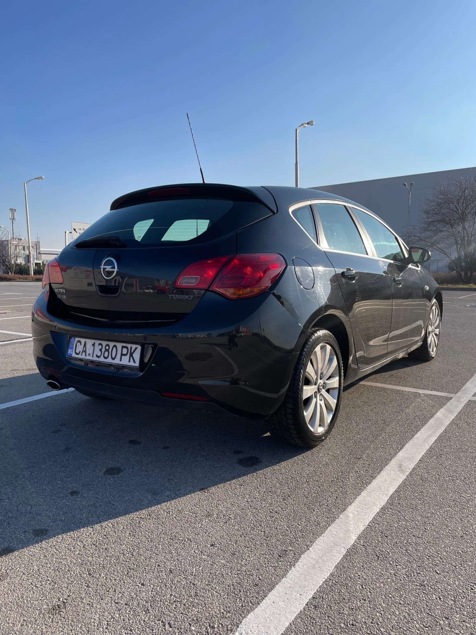 Opel Astra J - изображение 7