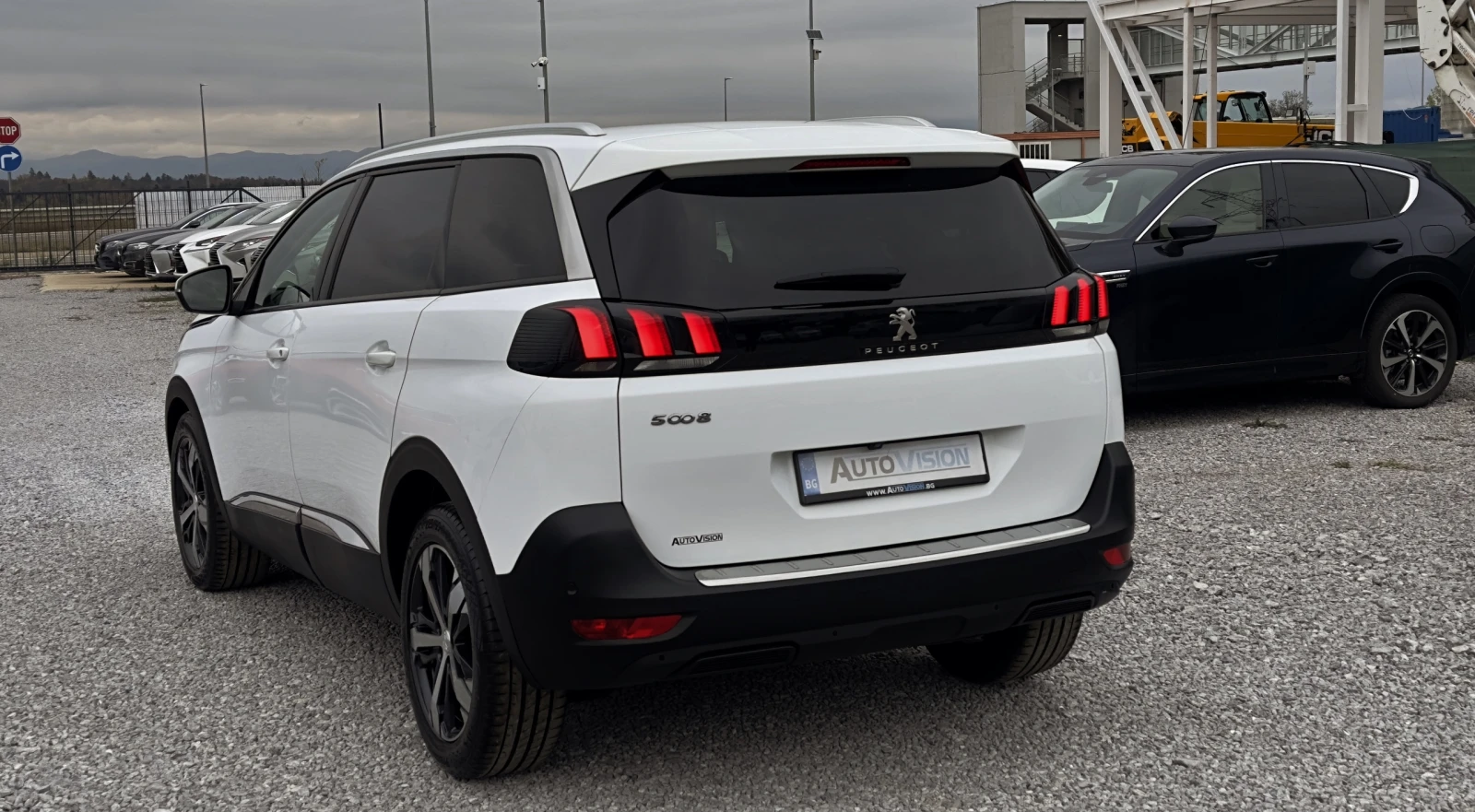 Peugeot 5008 1.6T 180кс.Autom.Navi Car play Camera Кожа Подгрев - изображение 3