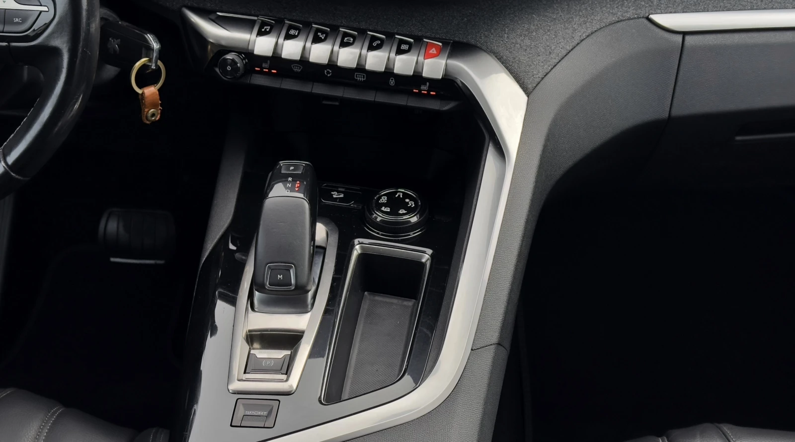 Peugeot 5008 1.6T 180.Autom.Navi Car play Camera   | Mobile.bg   11