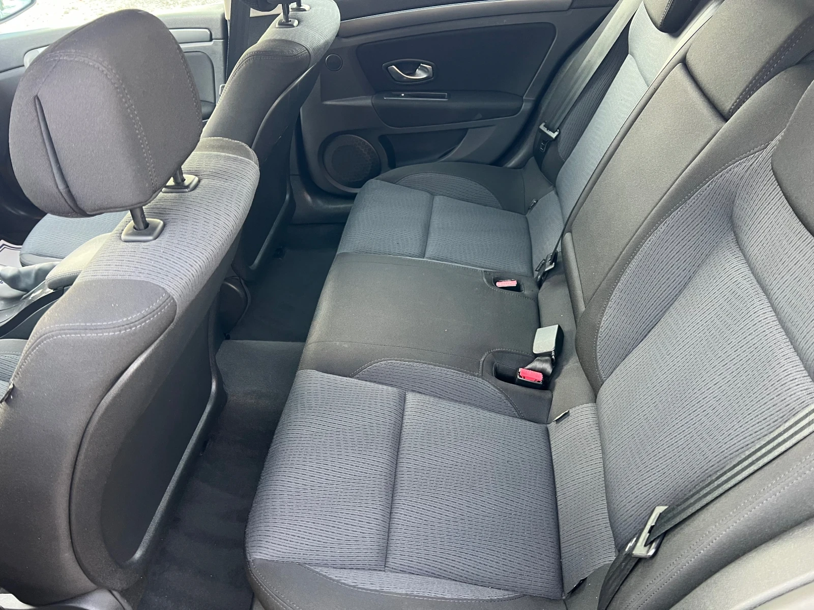 Renault Laguna 2.0dCi* ШВЕЙЦАРИЯ*  - изображение 10