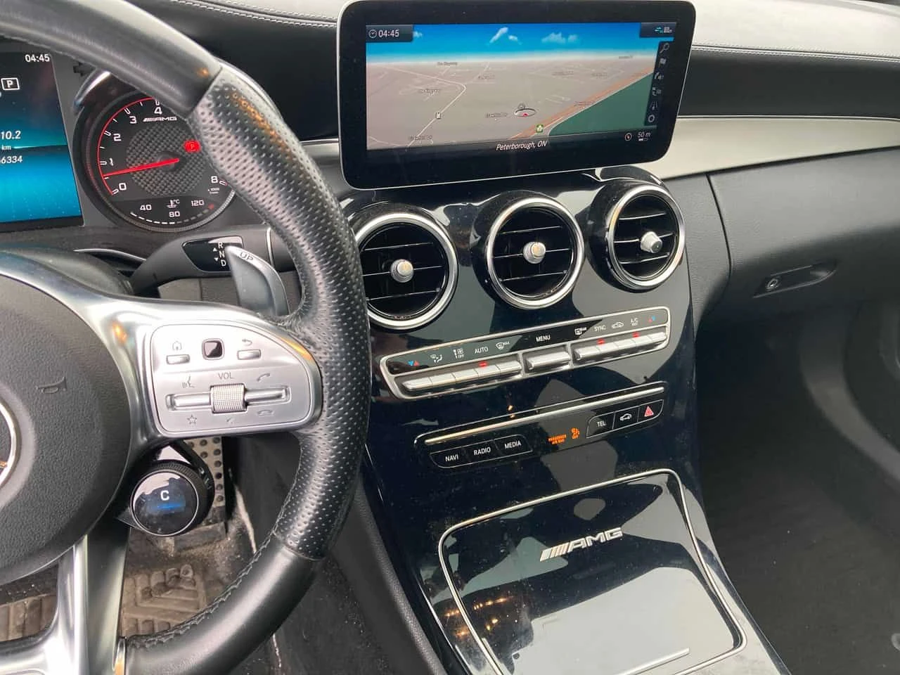 Mercedes-Benz C 63 AMG S/CARFAX/BURMESTER/ПАНОРАМА/ПОДГРЕВИ/ОТ MERCEDES, снимка 9 - Автомобили и джипове - 53924041