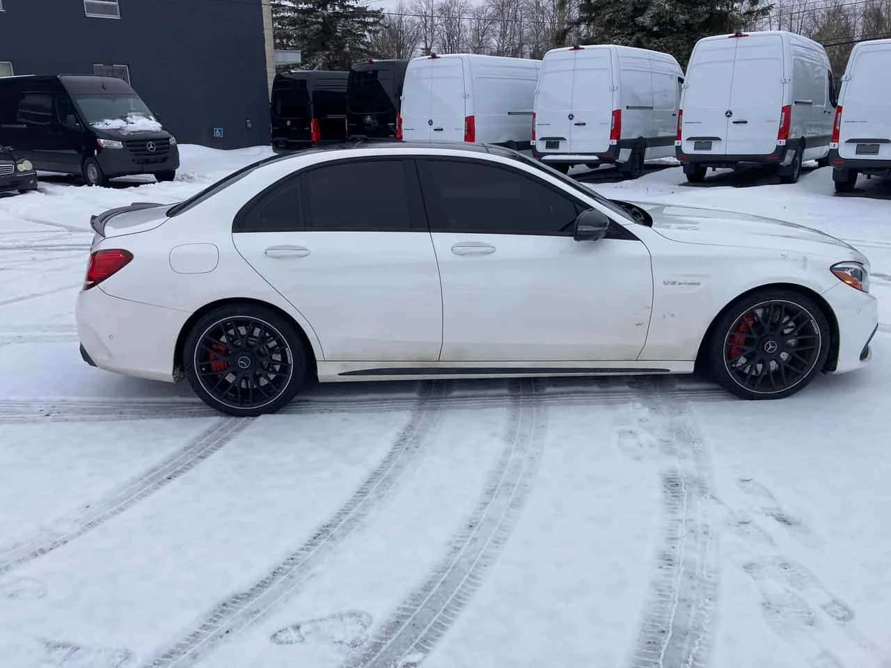 Mercedes-Benz C 63 AMG S/CARFAX/BURMESTER/ПАНОРАМА/ПОДГРЕВИ/ОТ MERCEDES, снимка 4 - Автомобили и джипове - 53924041