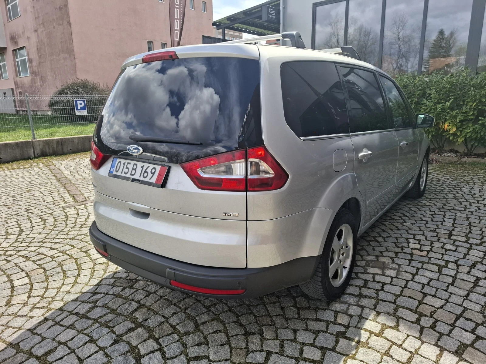 Ford Galaxy 2.0TDI-140к.с.TITANIUM* 6+ 1* KLIMATRONIK* TEMPOMA, снимка 5 - Автомобили и джипове - 54011681
