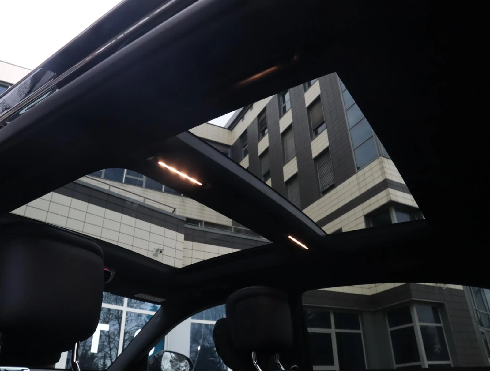 Mercedes-Benz S 450 AMG/Long/4Matic/Burmester/HuD/Панорама/Обдухване, снимка 12 - Автомобили и джипове - 54184397