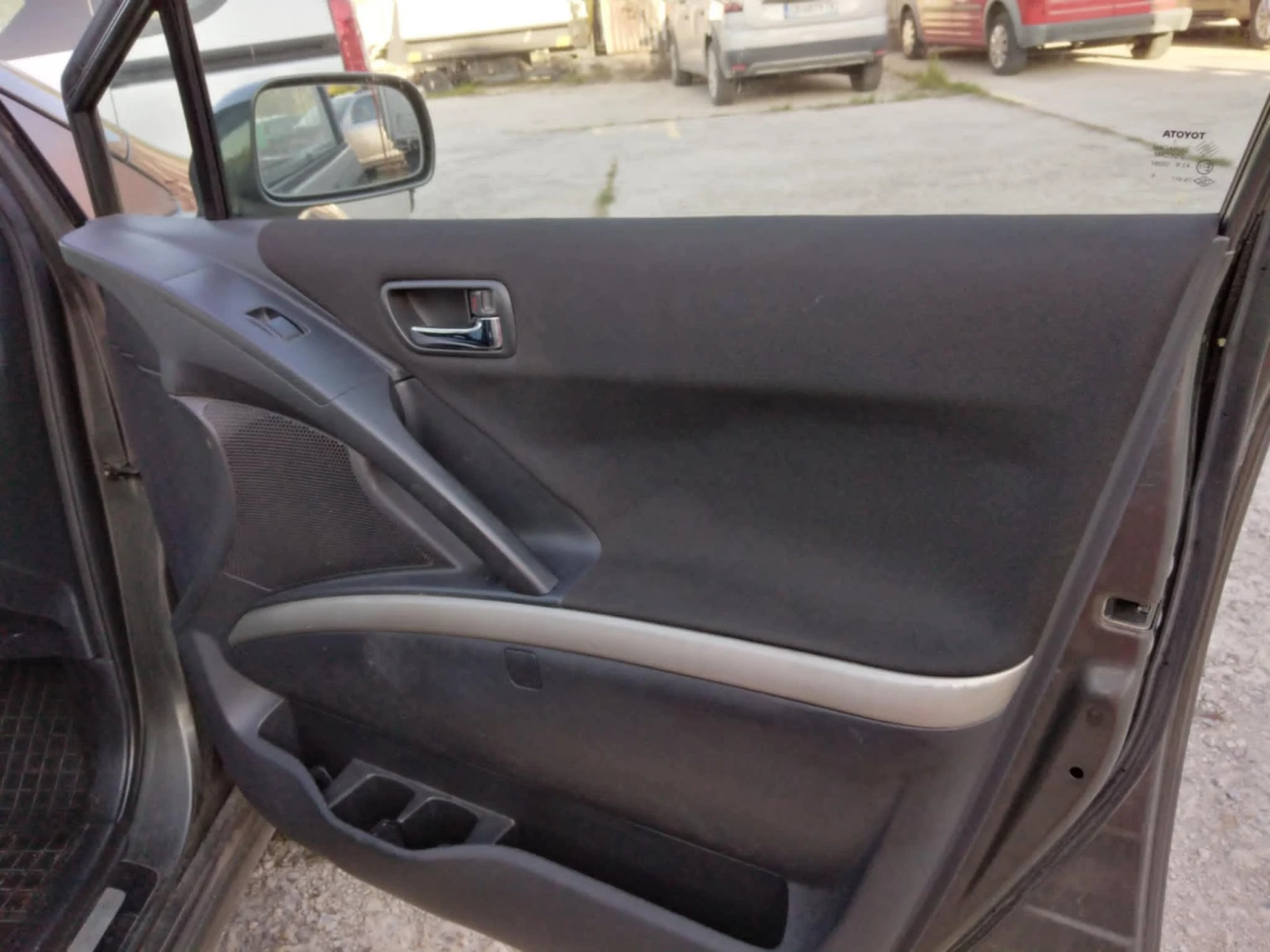 Toyota Corolla verso, снимка 11 - Автомобили и джипове - 54437550