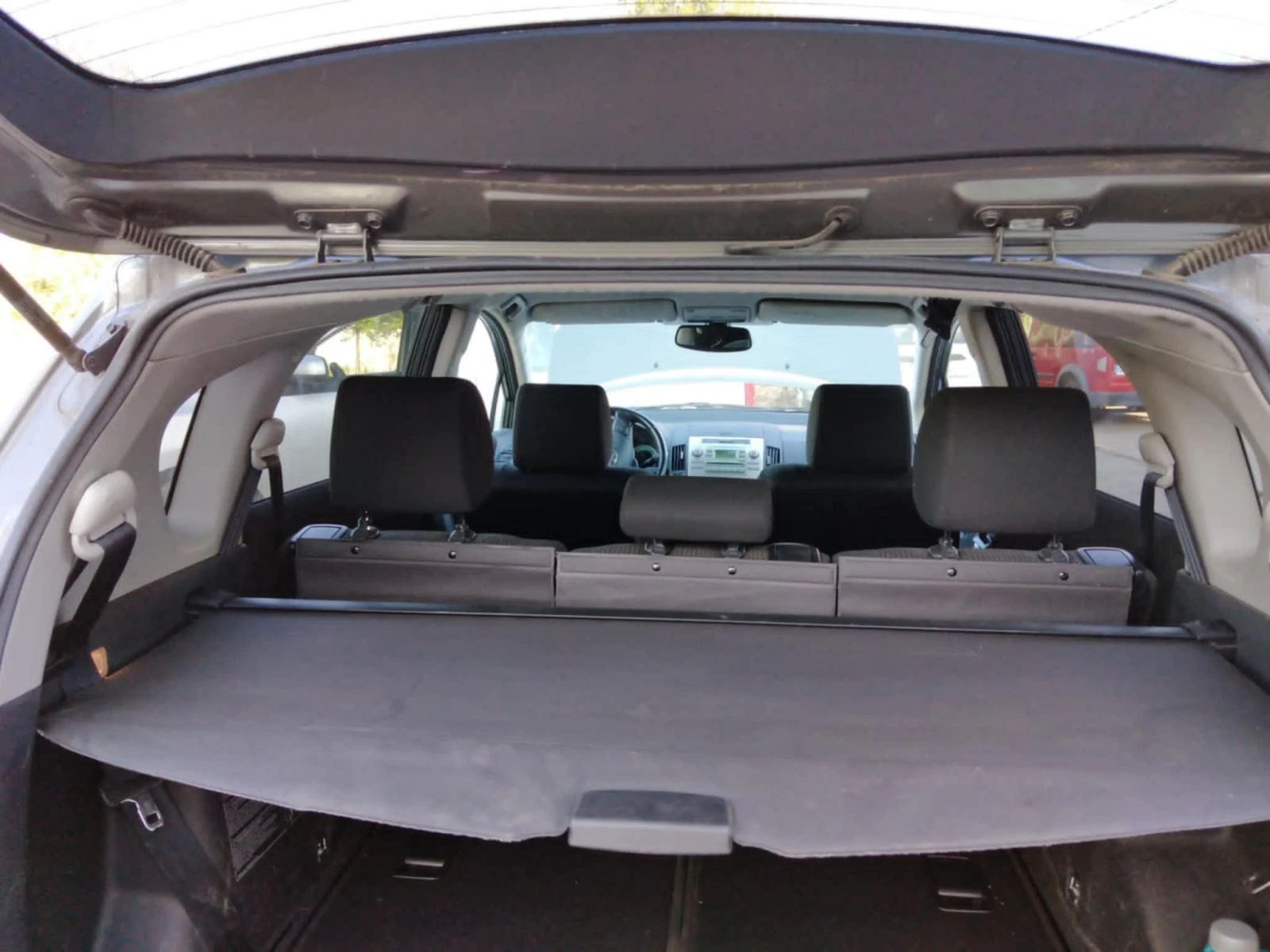 Toyota Corolla verso, снимка 14 - Автомобили и джипове - 54437550