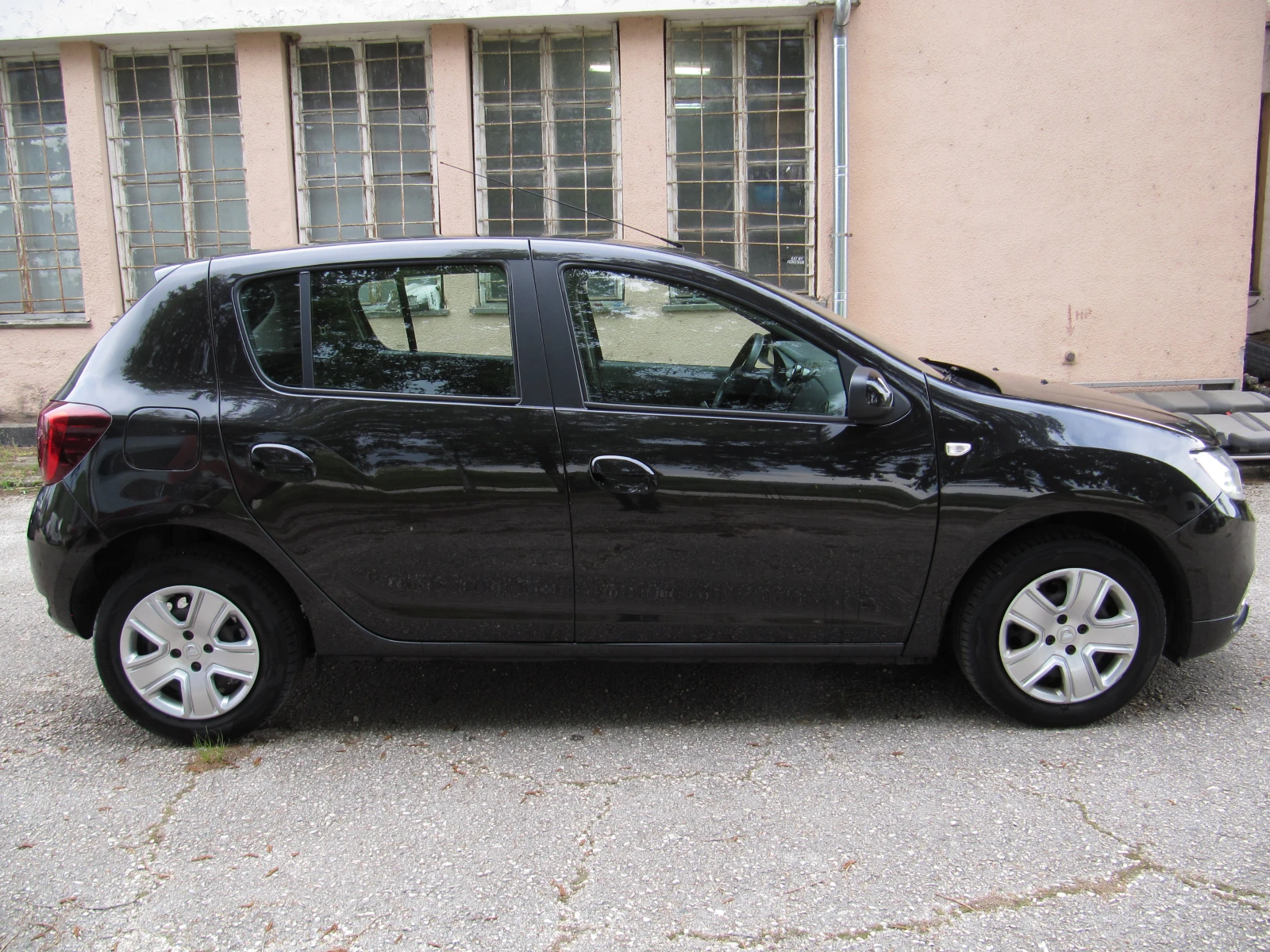 Dacia Sandero 0.9TCE LPG Фабр.газов инжекцион, снимка 6 - Автомобили и джипове - 54461225