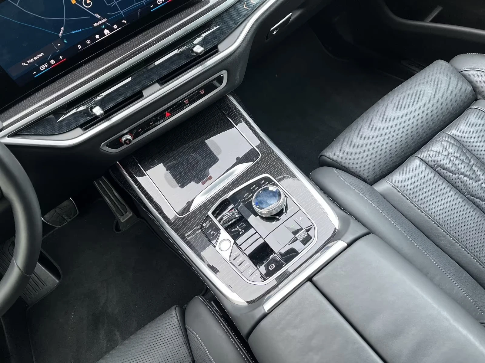 BMW X7 40i/381HP/M-SPORT/PANO/360/HUD/KLESS/414z | Mobile.bg � ����������� 11